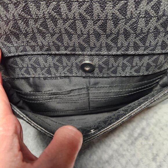 Authentic – Michael Kors Jet Set Medium Logo Tote Bag – PRICE IS FIRM - Picture 8 of 13